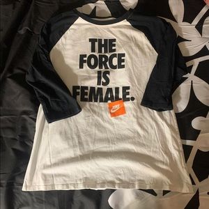 Size S super cute Nike tee like new!!